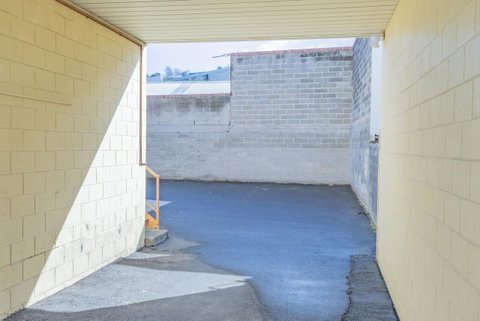 4 Bedroom House - Hobart CBD - Free Parking - Free WIFI - Newcastle Accommodation 26