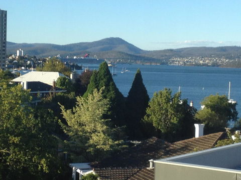 Reflections On The Bay - New Castle Tourism 9