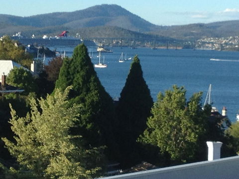 Reflections On The Bay - New Castle Tourism 0