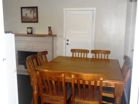 Maydena Chalet - Newcastle Accommodation 15