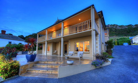 On The Terrace - Newcastle Accommodation 43