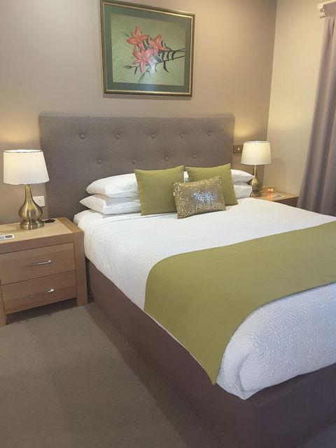 On The Terrace - Newcastle Accommodation 20