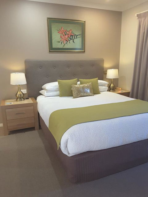 On The Terrace - Newcastle Accommodation 10