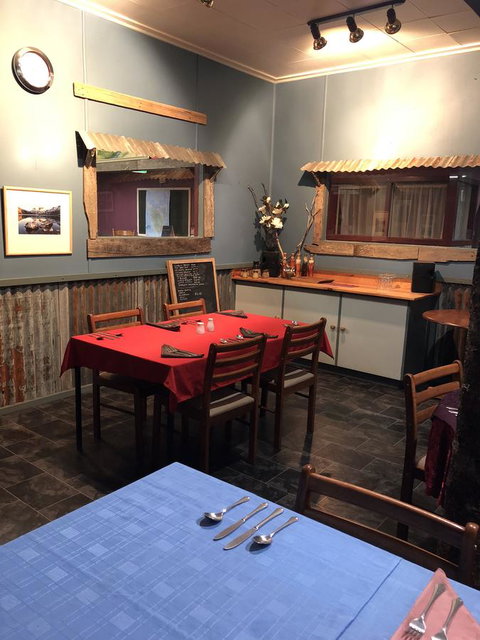 Mount Black Lodge - New Castle Tourism 2