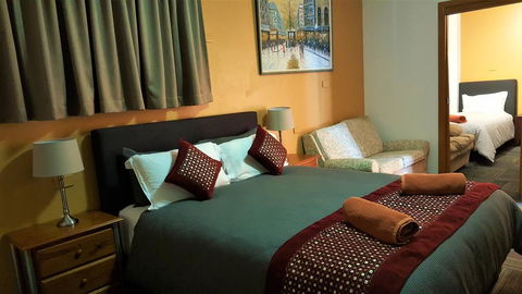 New Olympic Motel - New Castle Tourism 0