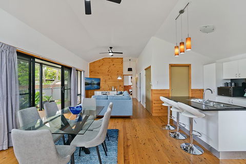 Newcastle Short Stay Apartments - Glebe Road Adamstown - Newcastle Accommodation 0