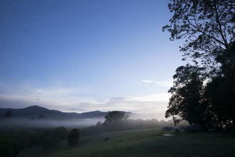 Nimbin Rox YHA - New Castle Tourism 0