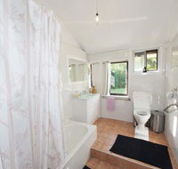 Nimbin waterfall retreat - New Castle Tourism