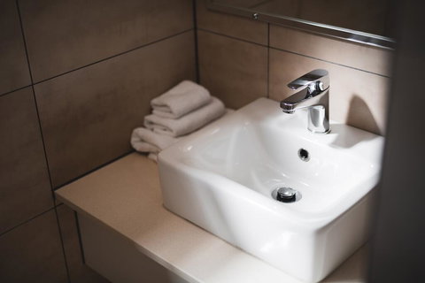 Noosa Sun Motel - New Castle Tourism 3