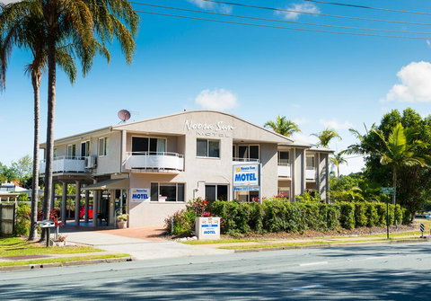 Noosa Sun Motel - New Castle Tourism 0