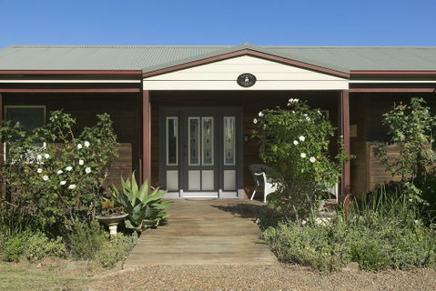 North Lodge Highland Cottage - Newcastle Accommodation 2