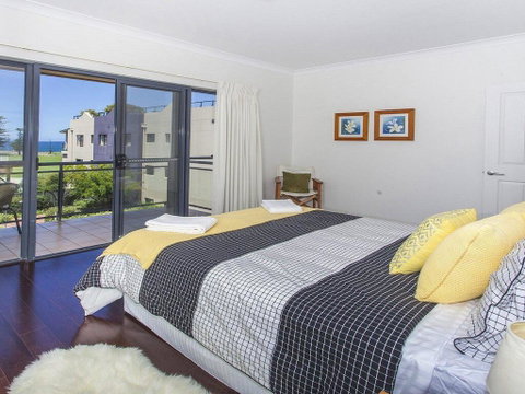 Ocean Blue On Manning - Newcastle Accommodation 1