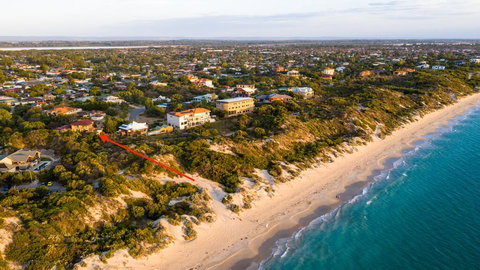 Oceana Sunset - Newcastle Accommodation 1