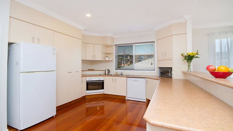 Orient Lane On Kingscliff Hill - Newcastle Accommodation 2