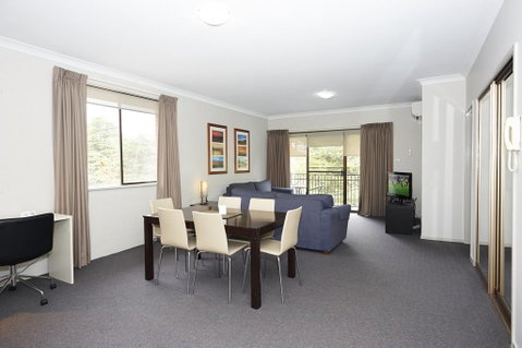 Oxley Court Serviced Apartments - Newcastle Accommodation 2