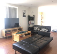 Page Fresh 3BR House Free WiFi Netflix Parking - Newcastle Accommodation