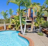 Panorama Beach House - Newcastle Accommodation