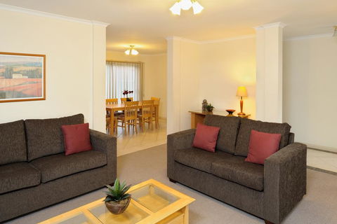 Park Avenue - Forest Hill - Newcastle Accommodation 0