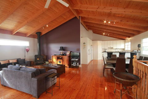 Pelican Sands Bed & Breakfast - Newcastle Accommodation 0