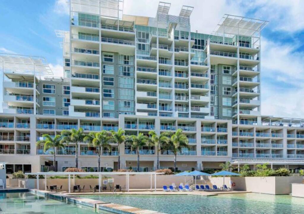 Pelican Waters QLD New Castle Tourism