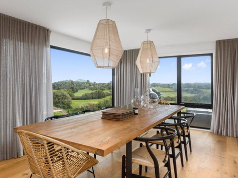 Peninsula Hot Springs Designer Home! - Newcastle Accommodation 2