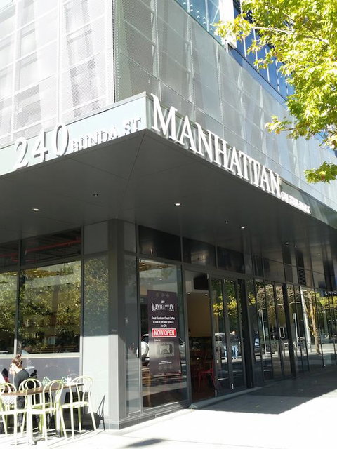 Perfectly Located Modern Apartment - Canberra CBD - Newcastle Accommodation 3