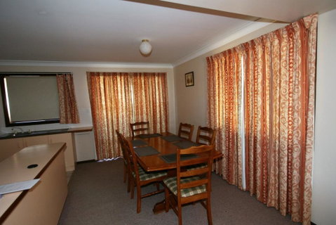 Petersdorf 4/129 Gippsland Street - Newcastle Accommodation 3