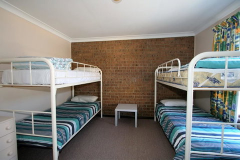 Petersdorf 4/129 Gippsland Street - Newcastle Accommodation 2