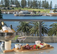 Platinum PenthouseThe Sebel - on the harbourfront - Newcastle Accommodation