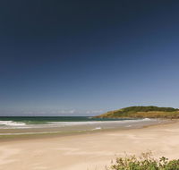 Plomer Beach House - New Castle Tourism