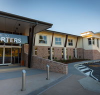 Porter's Plainland Hotel - Newcastle Accommodation