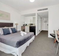 Privately owned Hotel Room by Cairns Marina 222 - New Castle Tourism