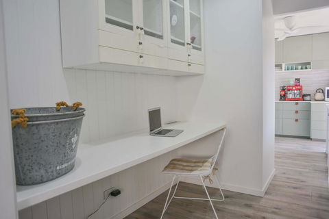 Quiet Pet Friendly Home 3 Houses To Beach Entry With Private Pool Walk To Shops - New Castle Tourism 3