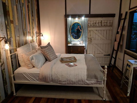 Rain Forest Gem - Newcastle Accommodation 0