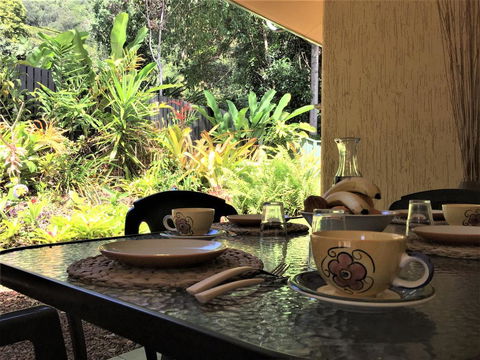 Rainforest Cottage Cairns - New Castle Tourism 2