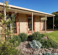 Relax on Ryan  Robe - Newcastle Accommodation