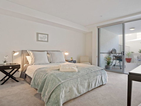Riptide On Surf Beach - Sun, Surf And Style - Newcastle Accommodation 1