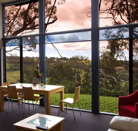 River Vineyard Retreat - Newcastle Accommodation