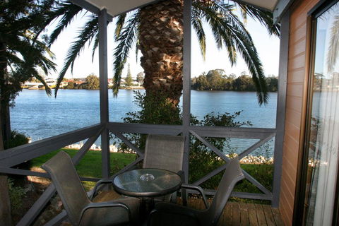Riverbreeze Holiday Park - New Castle Tourism 2