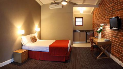 Rose & Crown Hotel - Newcastle Accommodation 1
