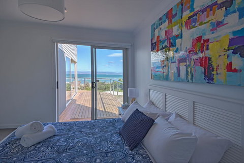 Sandbar Beach House - Newcastle Accommodation 2