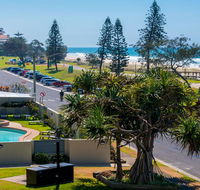 Sandrift Beachfront Apartments - Newcastle Accommodation
