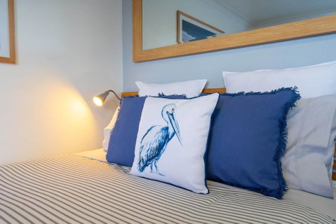 Sea Breeze Studio - Newcastle Accommodation 3