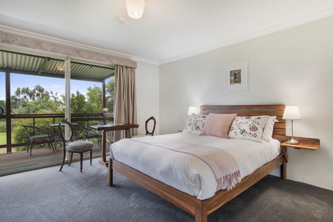 Shambhala Guesthouse - Newcastle Accommodation 3