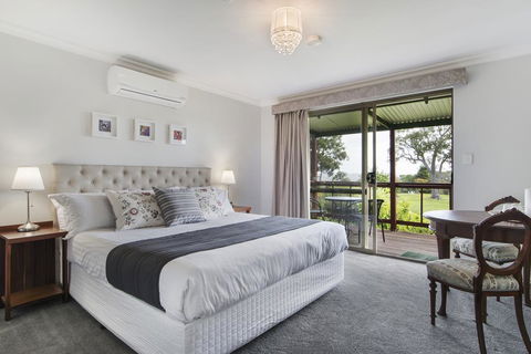 Shambhala Guesthouse - Newcastle Accommodation 2