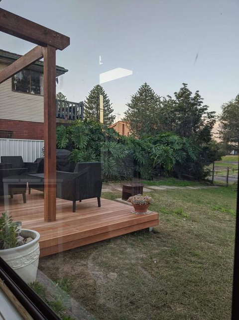 Shellharbour Beach Cottage - Walk Onto Patrolled Beach With Flags In Summer - Newcastle Accommodation 3