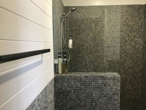 Silvermere Guesthouse - New Castle Tourism 3