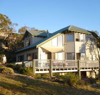 Snowgums on the Lake - Newcastle Accommodation