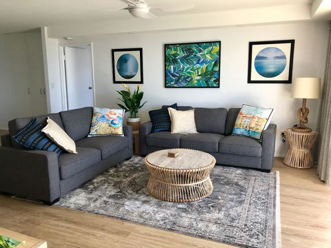 Solnamara Beachfront Apartments - Newcastle Accommodation 3