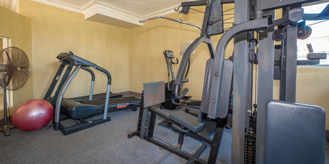 Southern Cross Beachfront Holiday Apartments - Newcastle Accommodation 3
